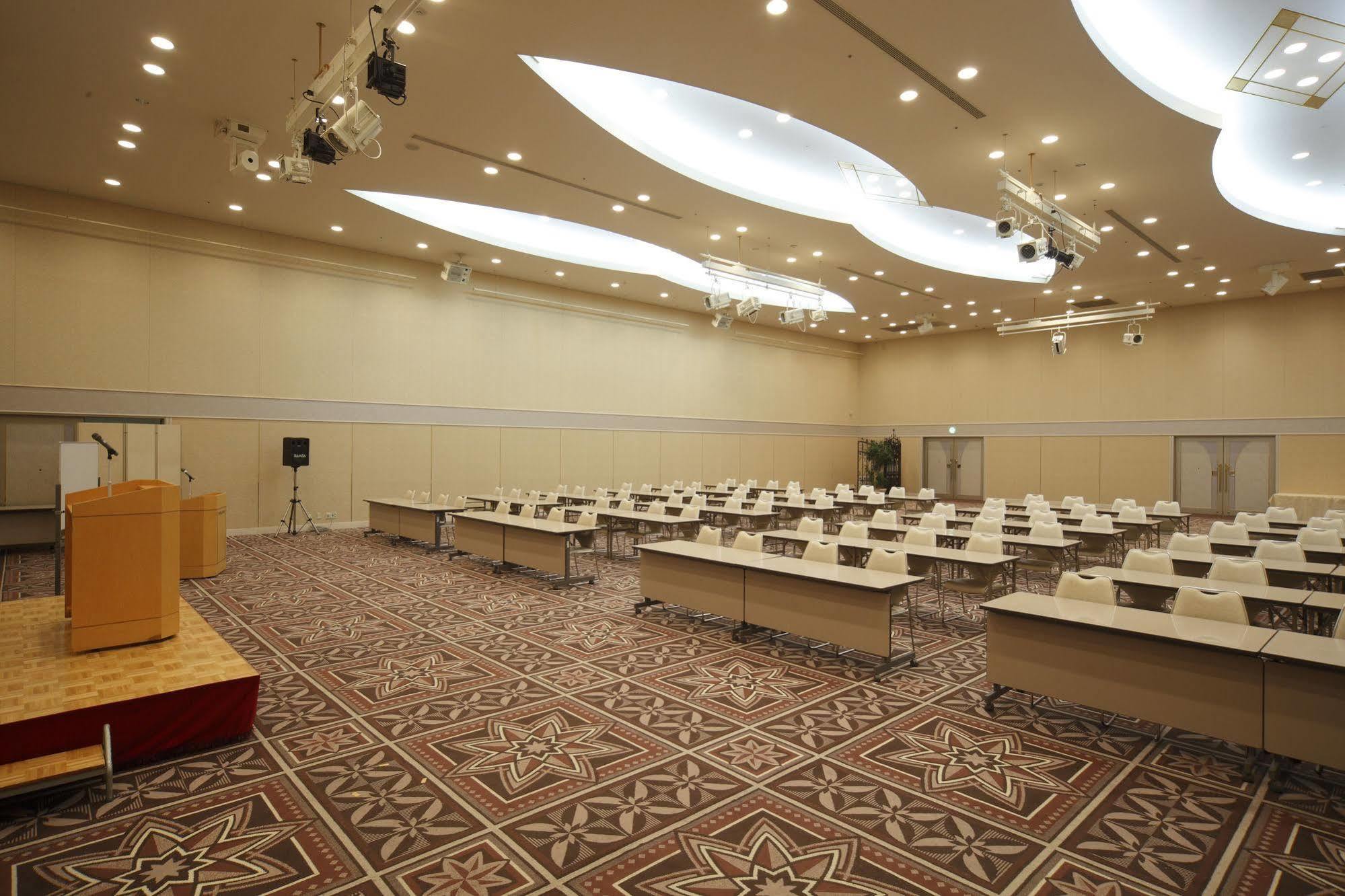 Royal Hotel Toyama Tonami Exterior photo