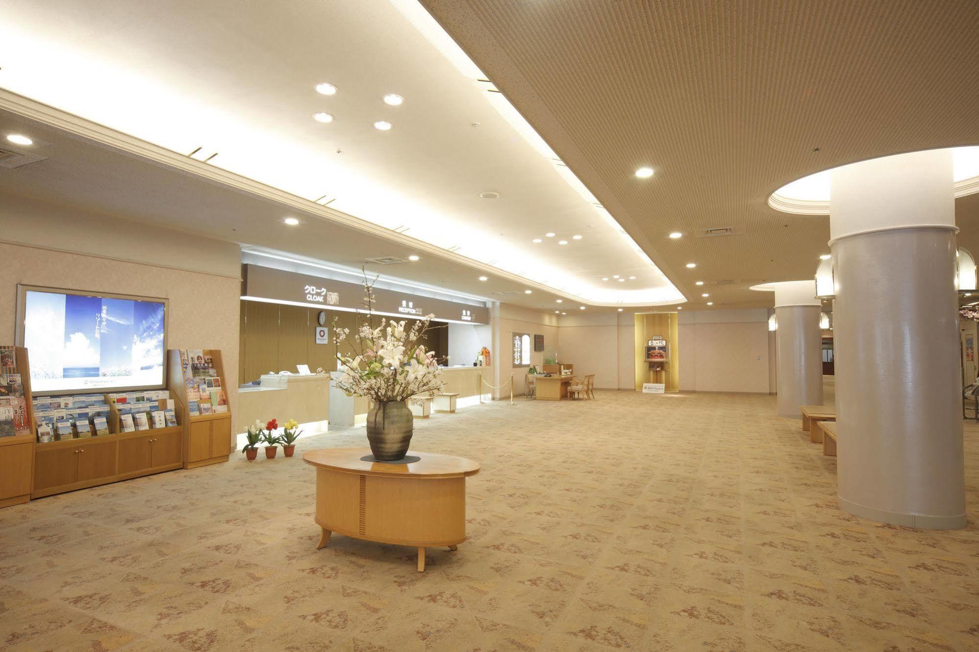 Royal Hotel Toyama Tonami Exterior photo